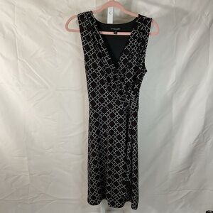 41 Hawthorn Black and White Patterned Midi Dress